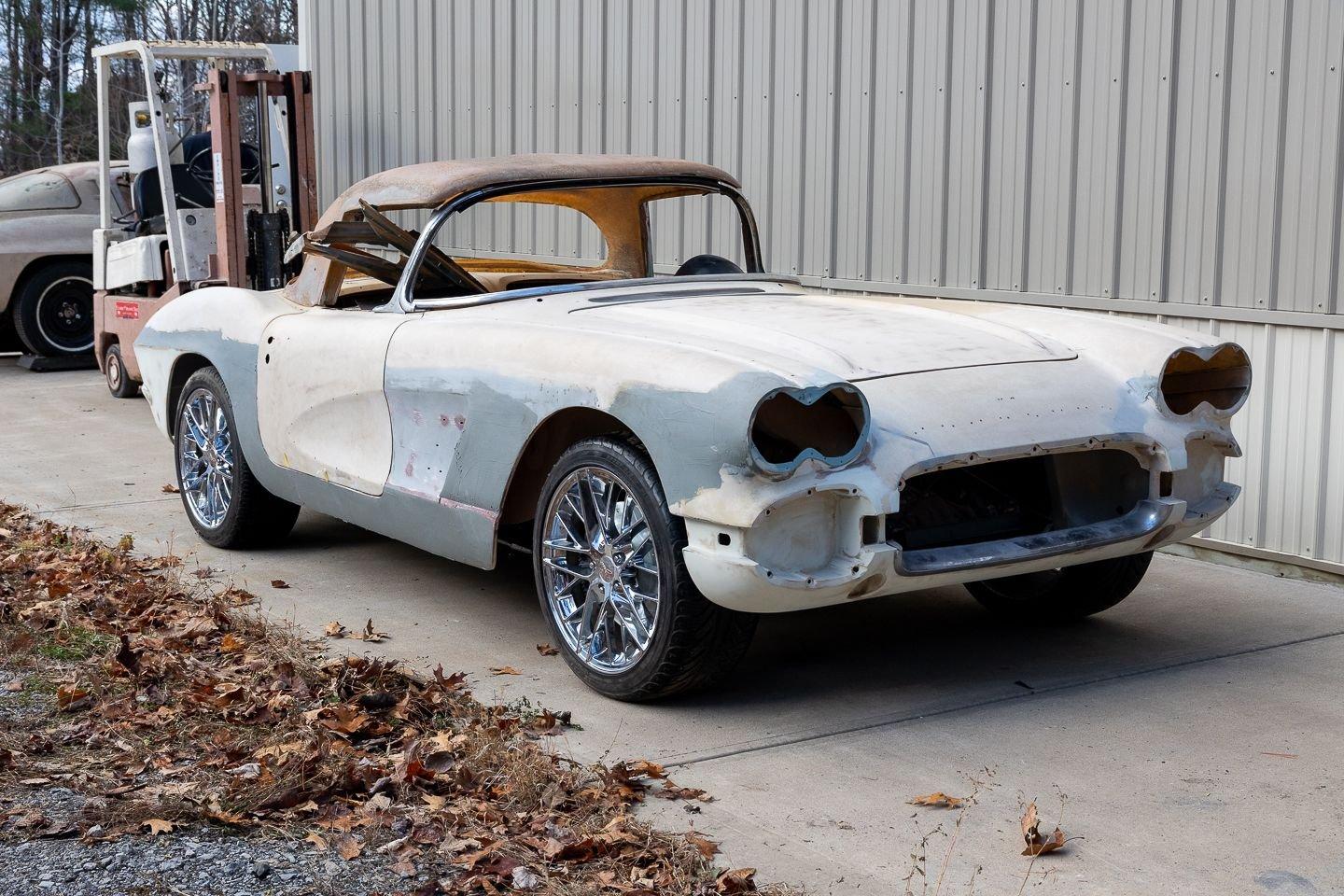 1961 Chevrolet Corvette 1