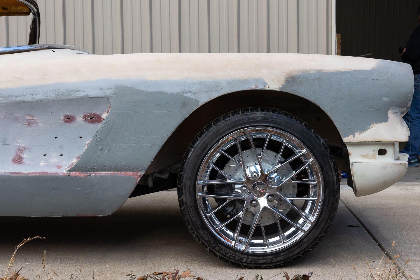 1961 Chevrolet Corvette 16