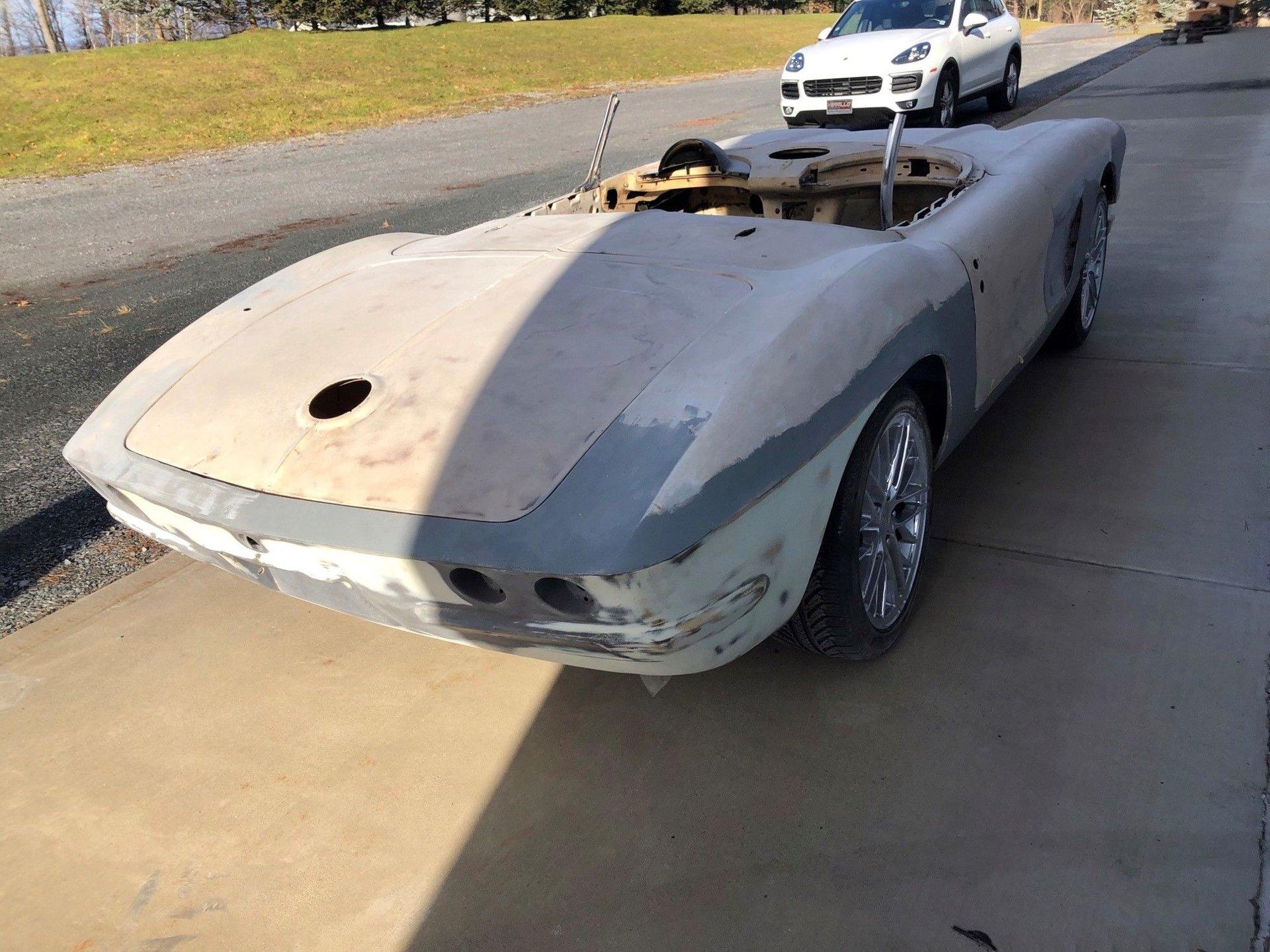 1961 Chevrolet Corvette 17