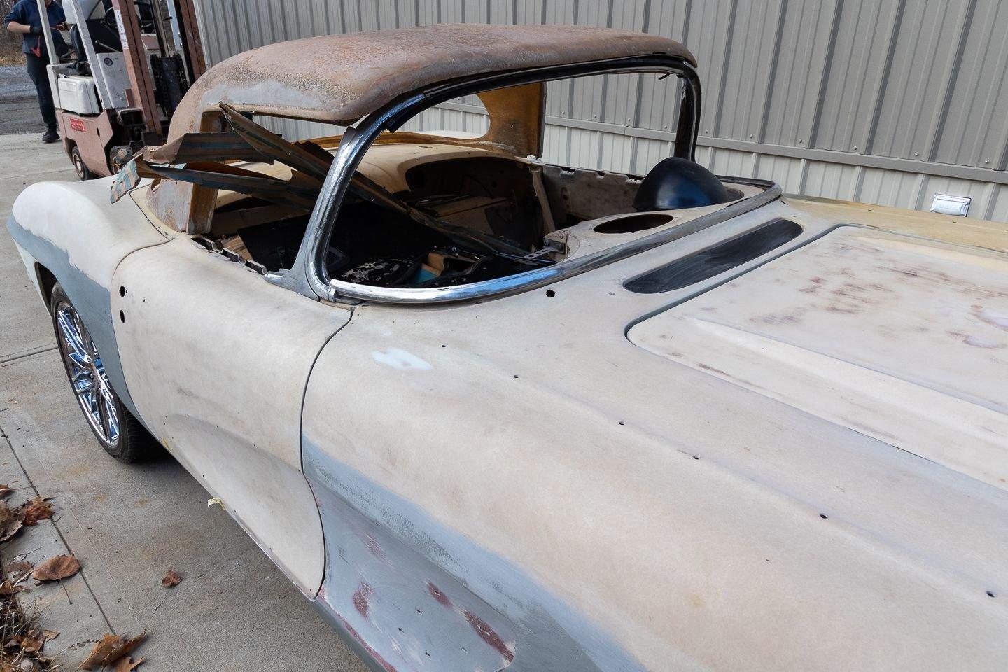 1961 Chevrolet Corvette 45
