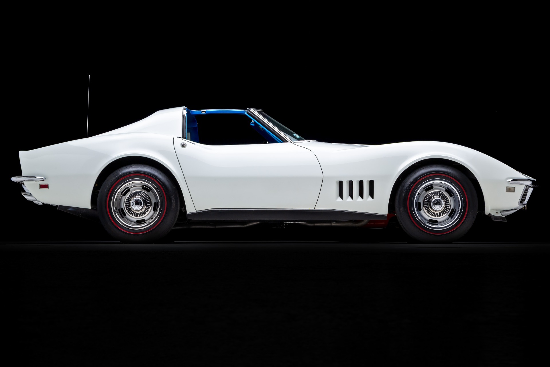 1968 Chevrolet Corvette 12