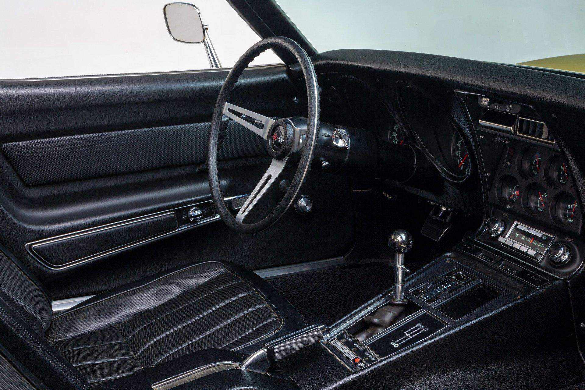 1969 Chevrolet Corvette 13