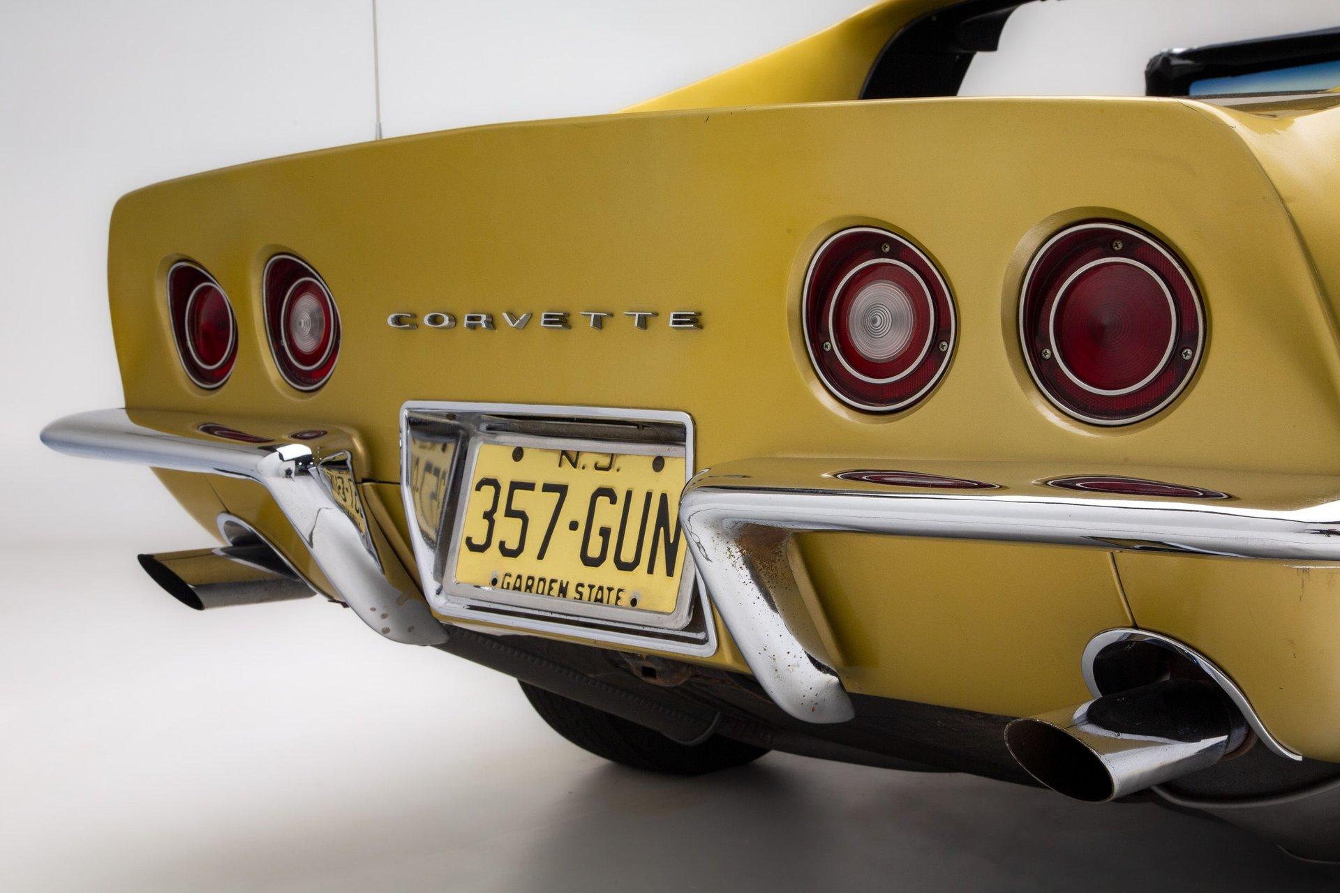 1969 Chevrolet Corvette 23