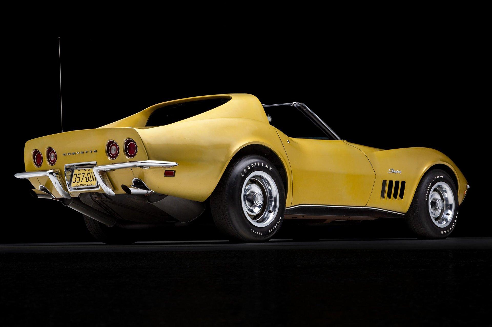 1969 Chevrolet Corvette 24