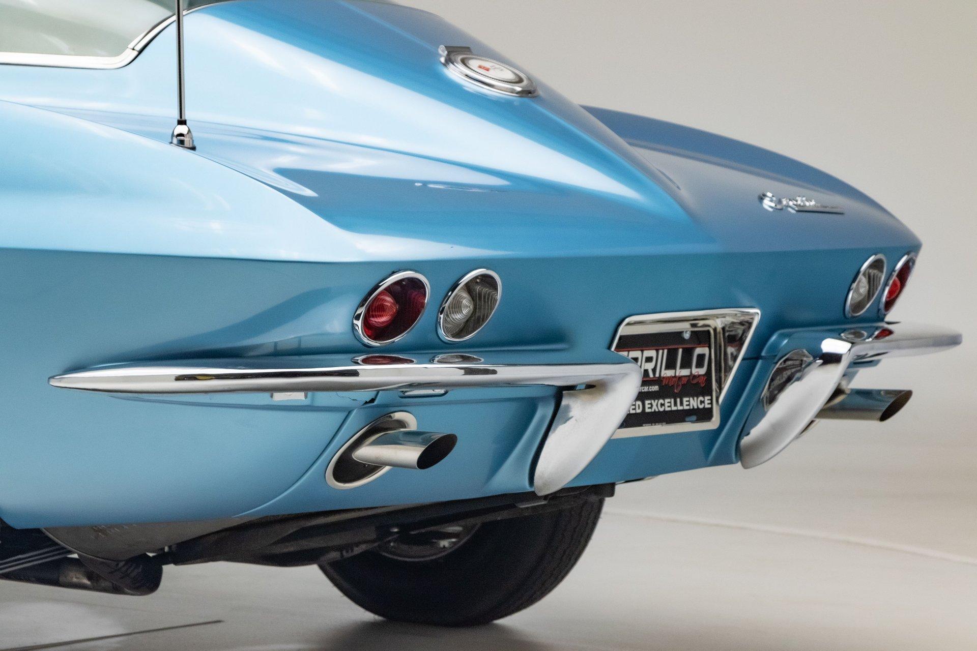 1965 Chevrolet Corvette 34