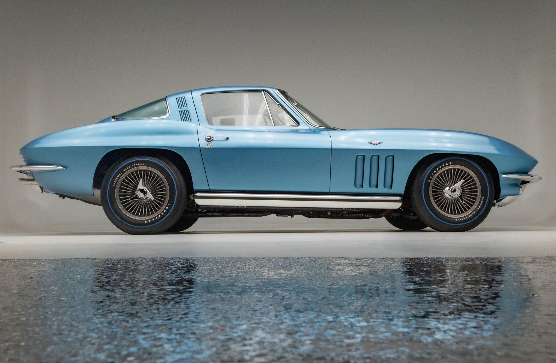 1965 Chevrolet Corvette 53