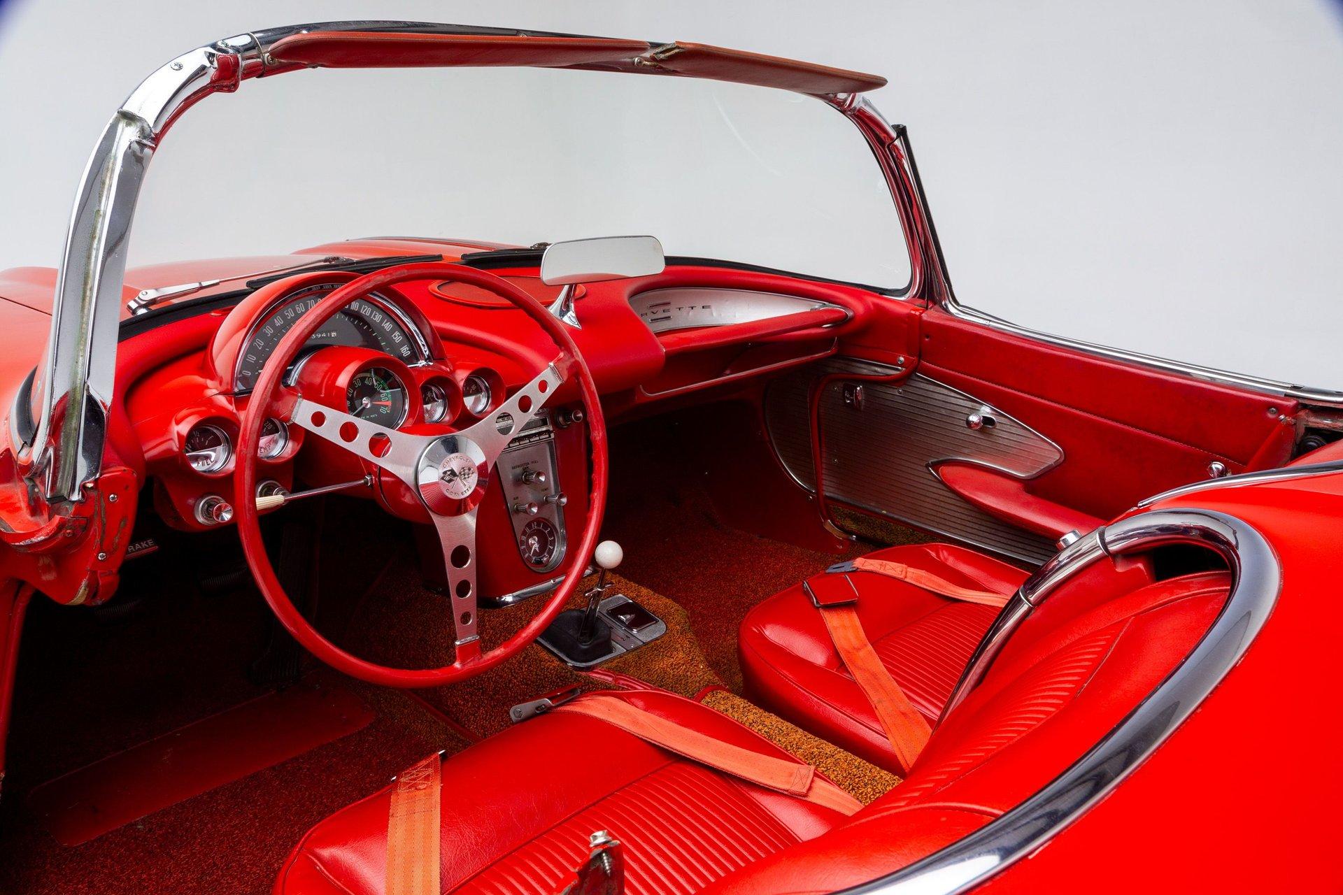 1961 Chevrolet Corvette 10