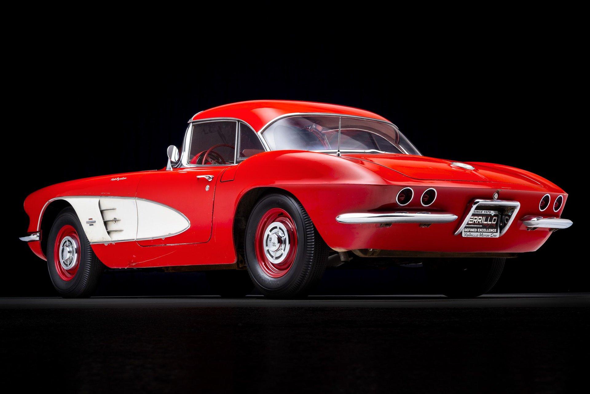 1961 Chevrolet Corvette 16