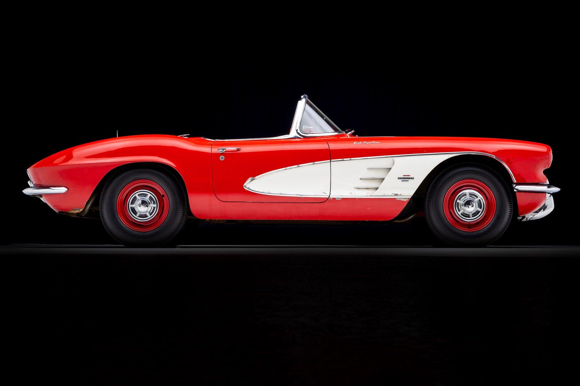 1961 Chevrolet Corvette 19