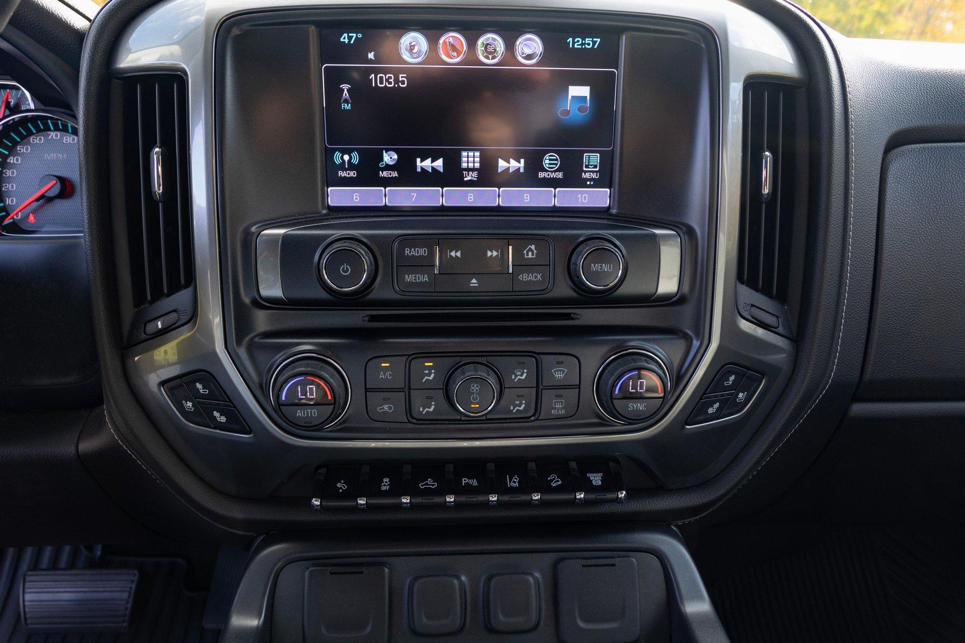 2017 Chevrolet Silverado 2500HD 121