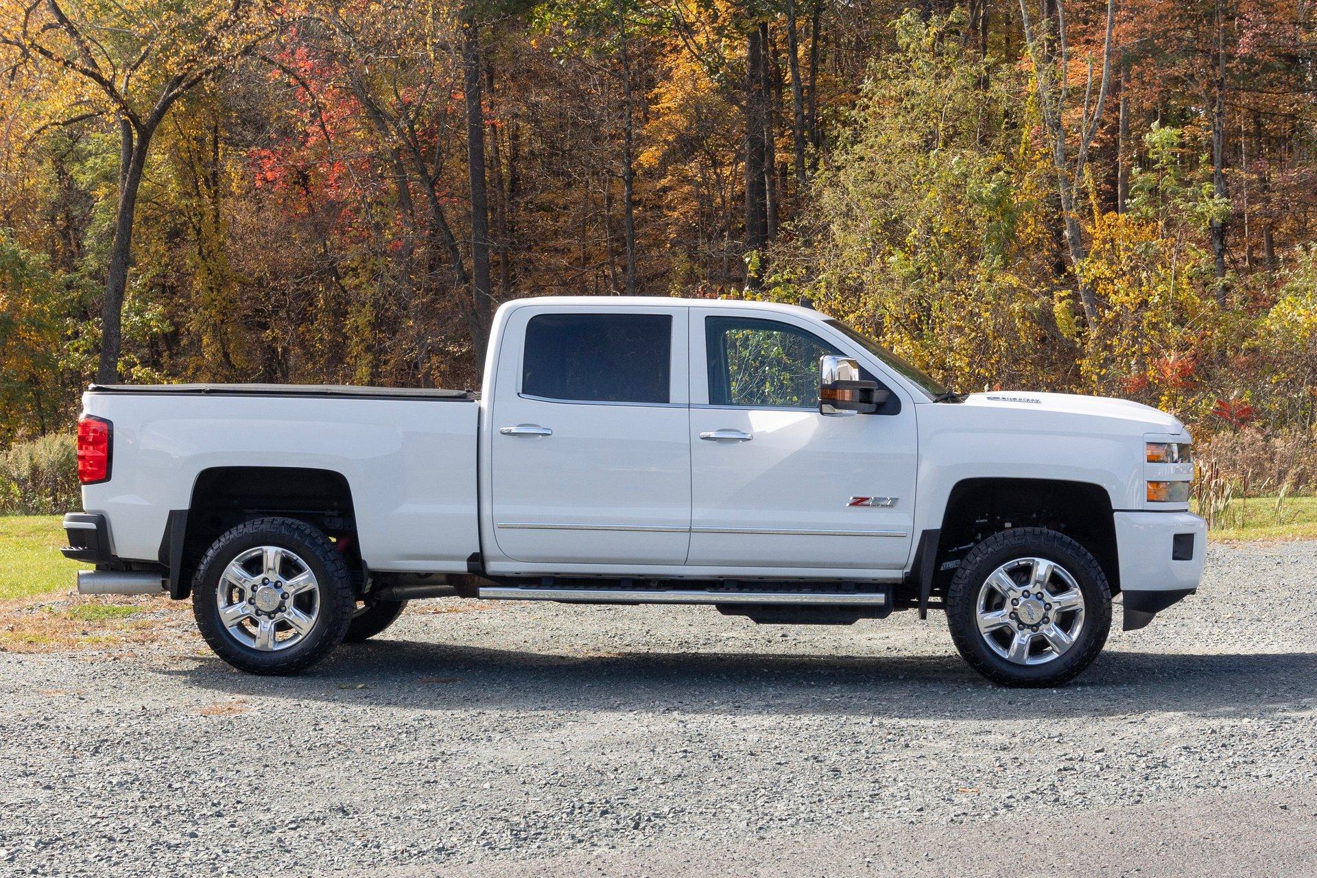 2017 Chevrolet Silverado 2500HD 147