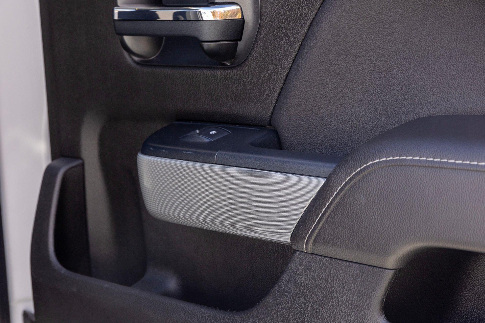 2017 Chevrolet Silverado 2500HD 26