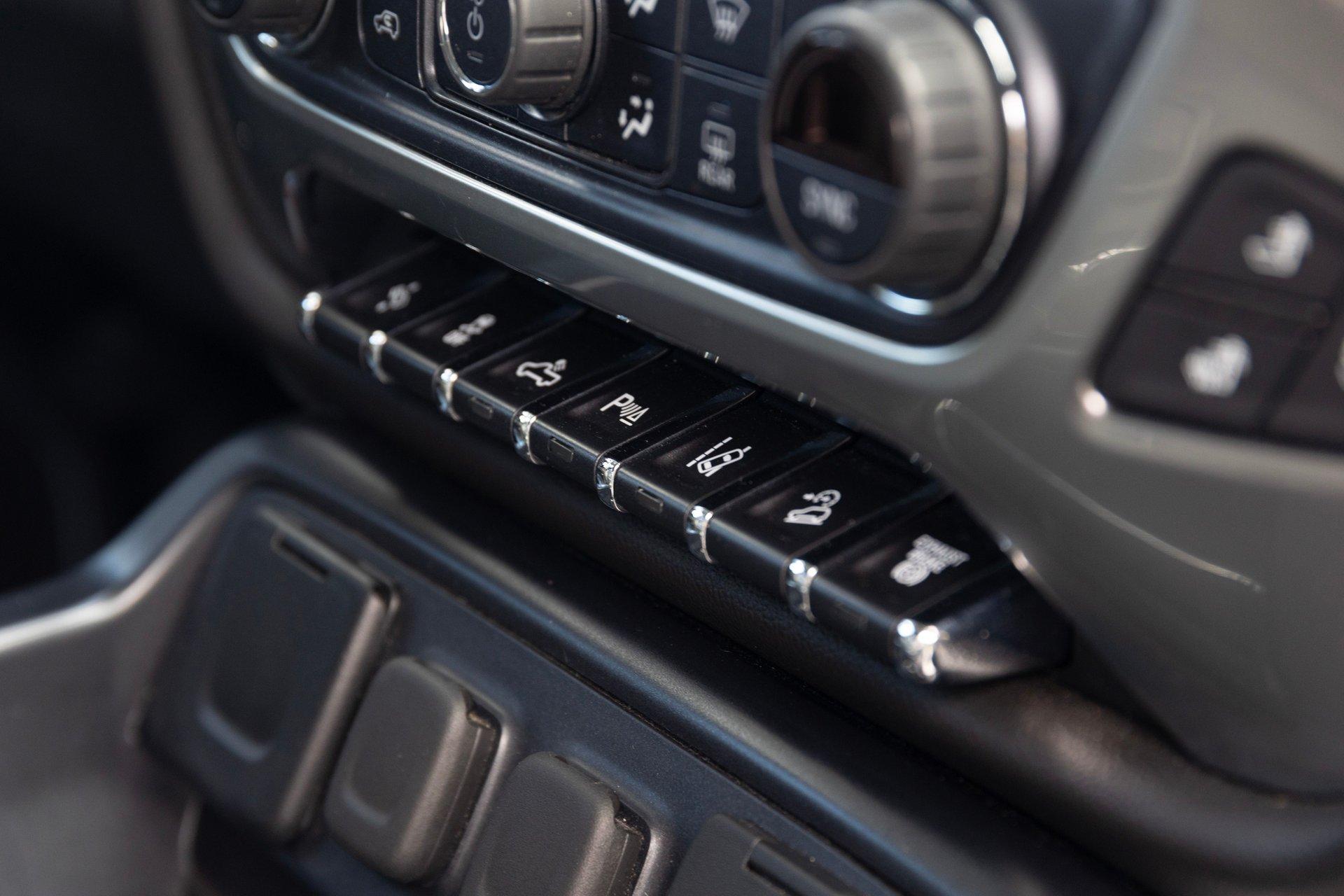 2017 Chevrolet Silverado 2500HD 38