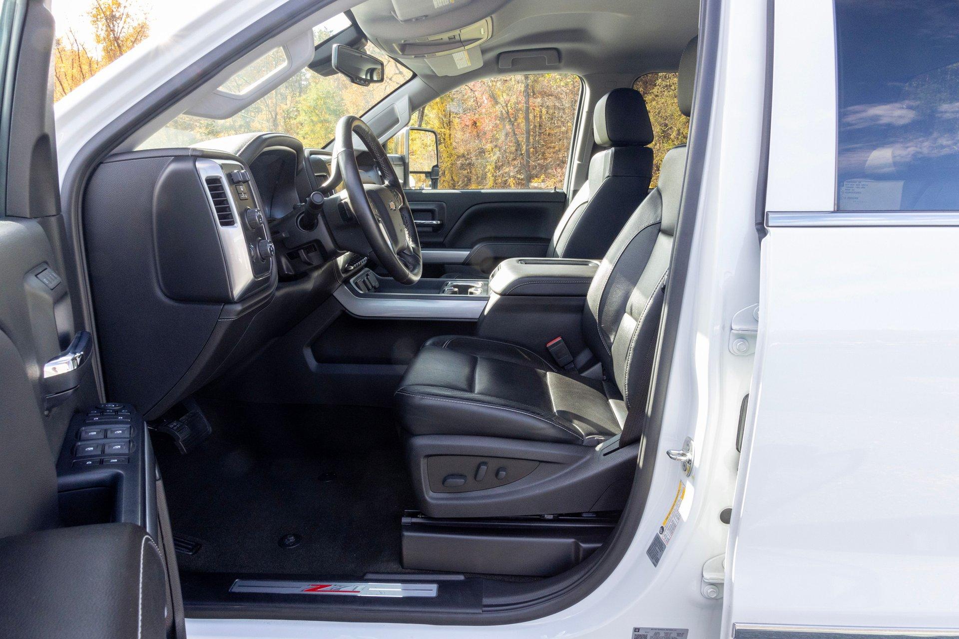 2017 Chevrolet Silverado 2500HD 48