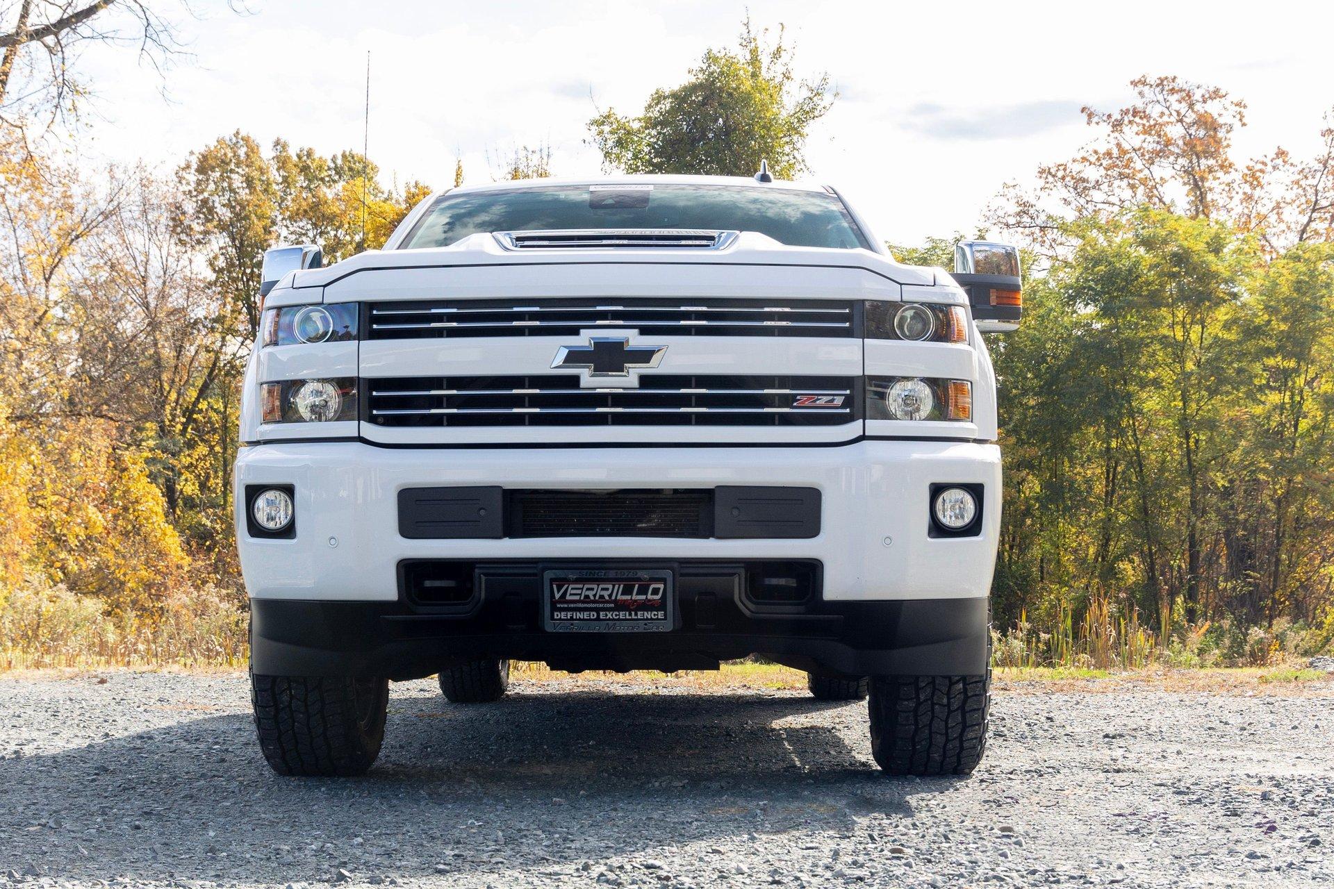 2017 Chevrolet Silverado 2500HD 52