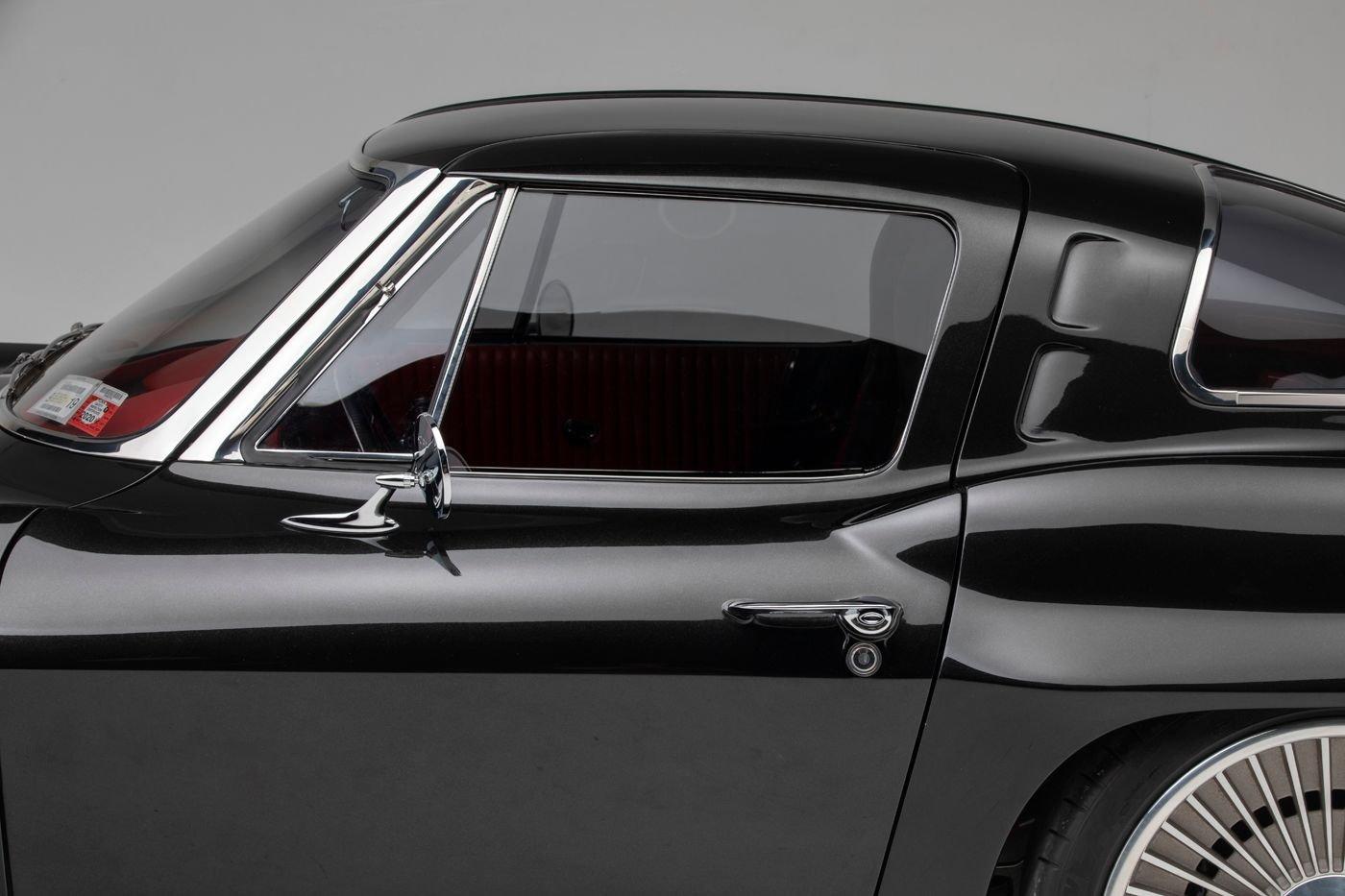 1963 Chevrolet Corvette 28