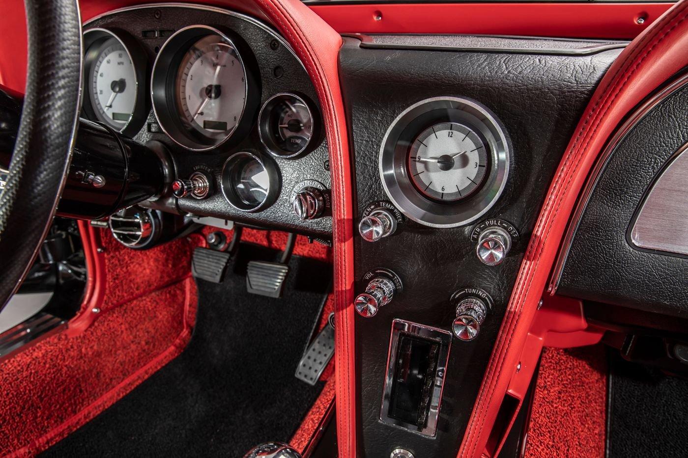 1963 Chevrolet Corvette 9