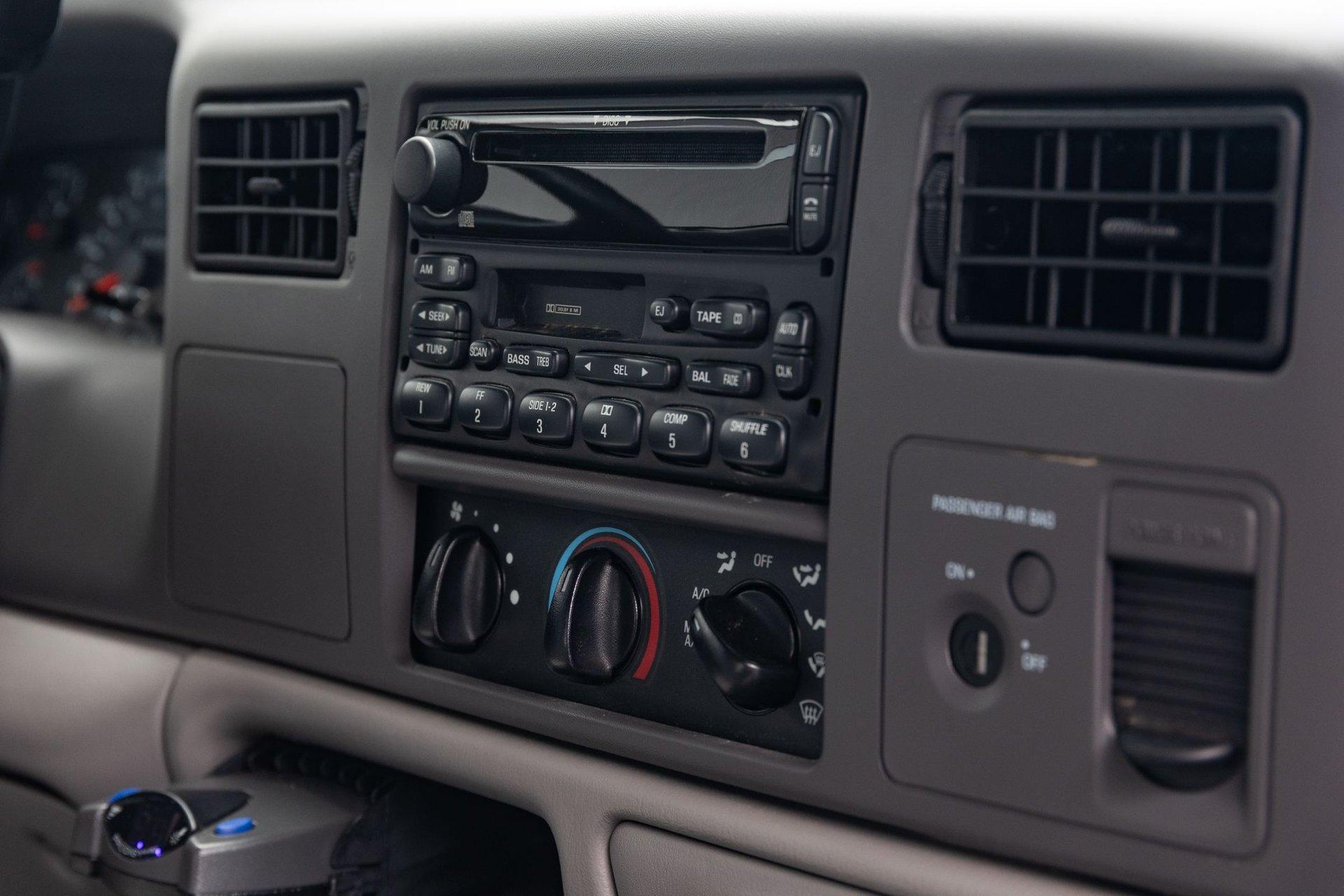 1999 Ford Super Duty F-350 DRW 27