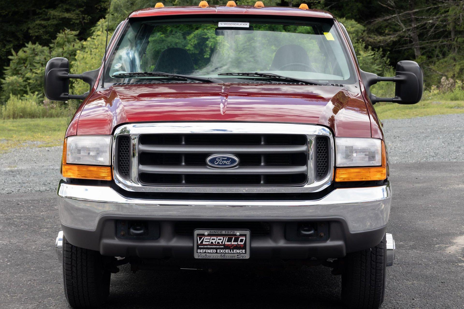 1999 Ford Super Duty F-350 DRW 34