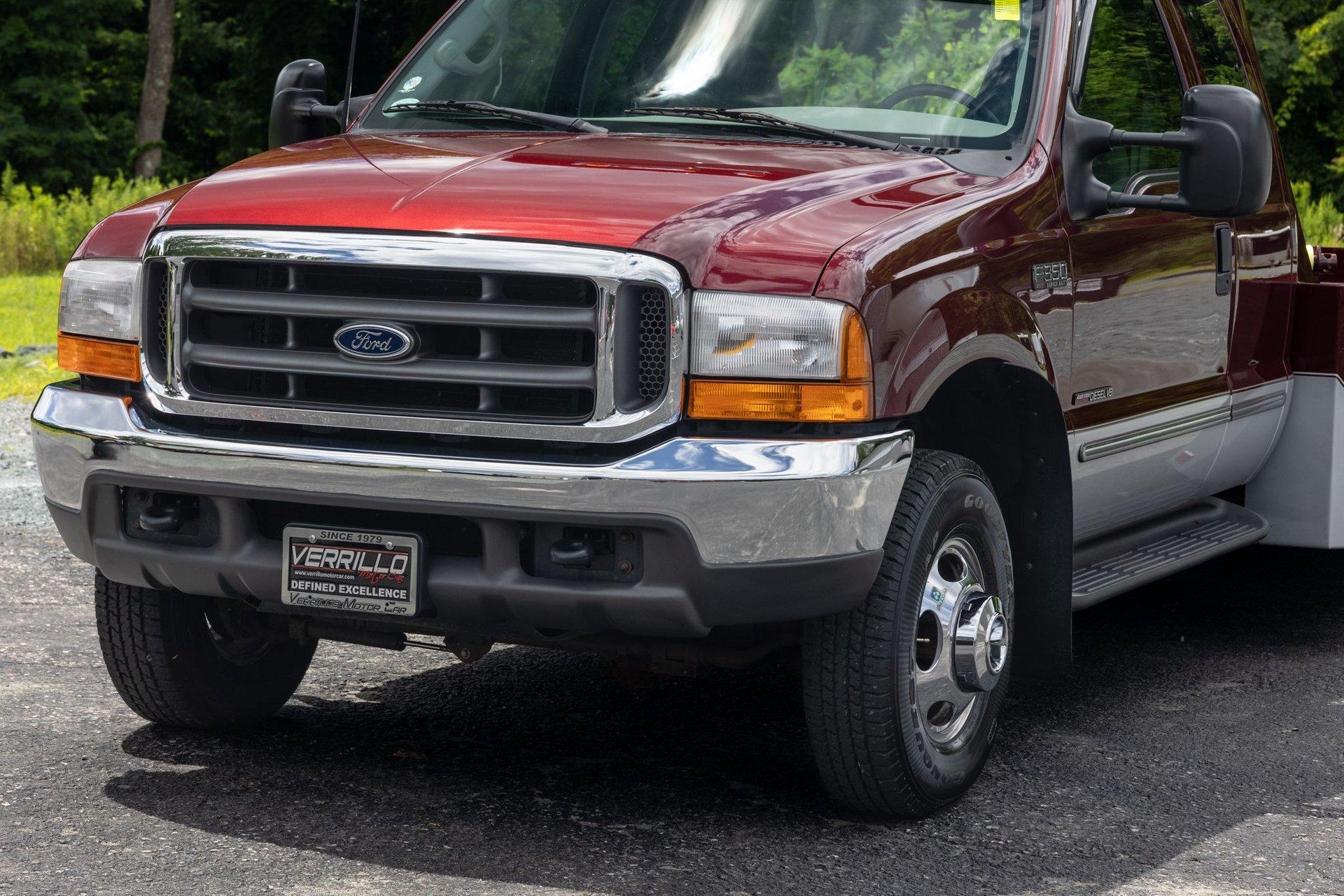 1999 Ford Super Duty F-350 DRW 35