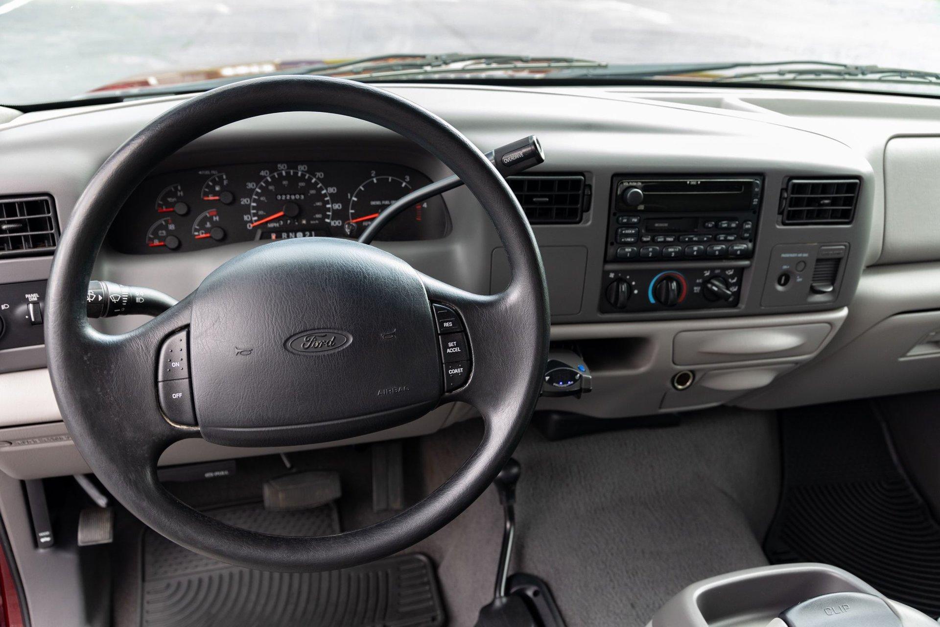 1999 Ford Super Duty F-350 DRW 40