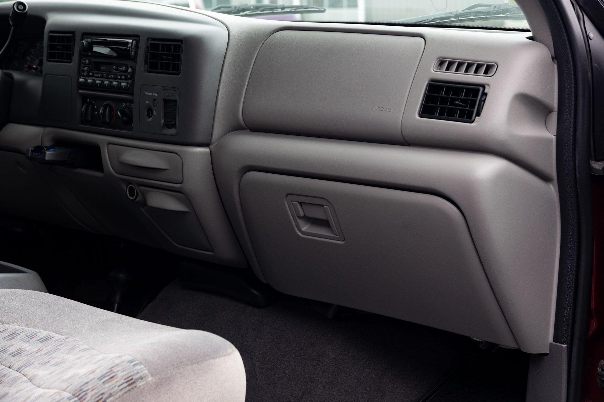 1999 Ford Super Duty F-350 DRW 48