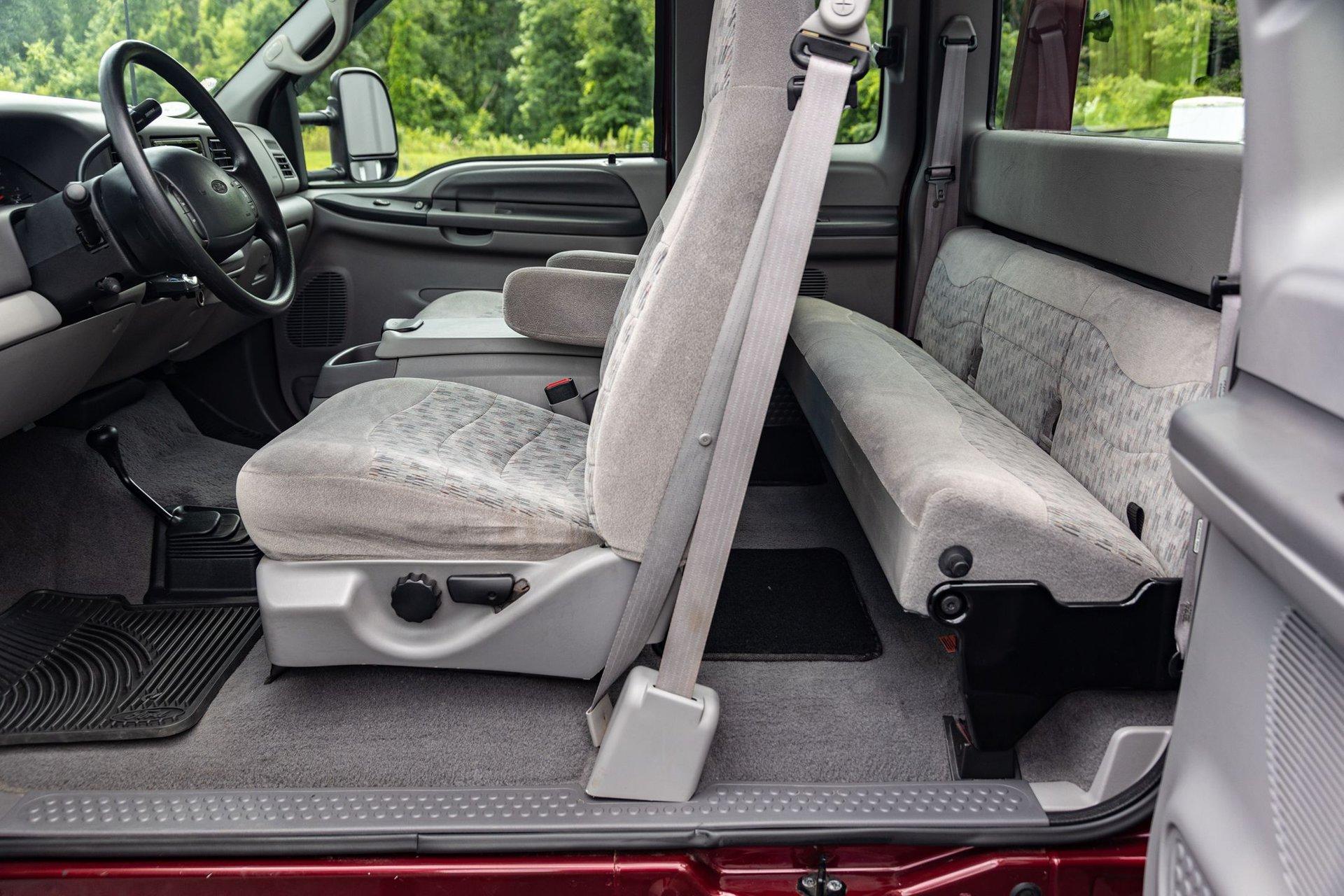 1999 Ford Super Duty F-350 DRW 5