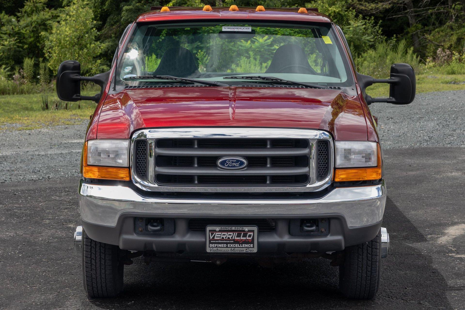 1999 Ford Super Duty F-350 DRW 61