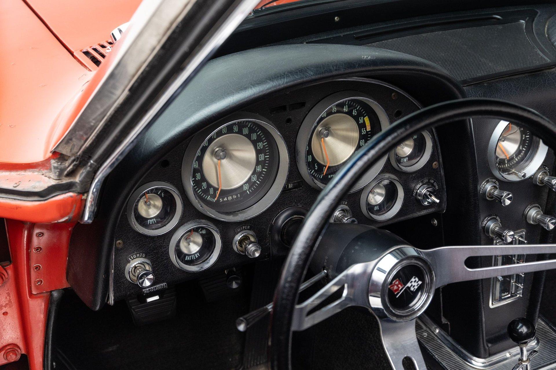 1963 Chevrolet Corvette 10