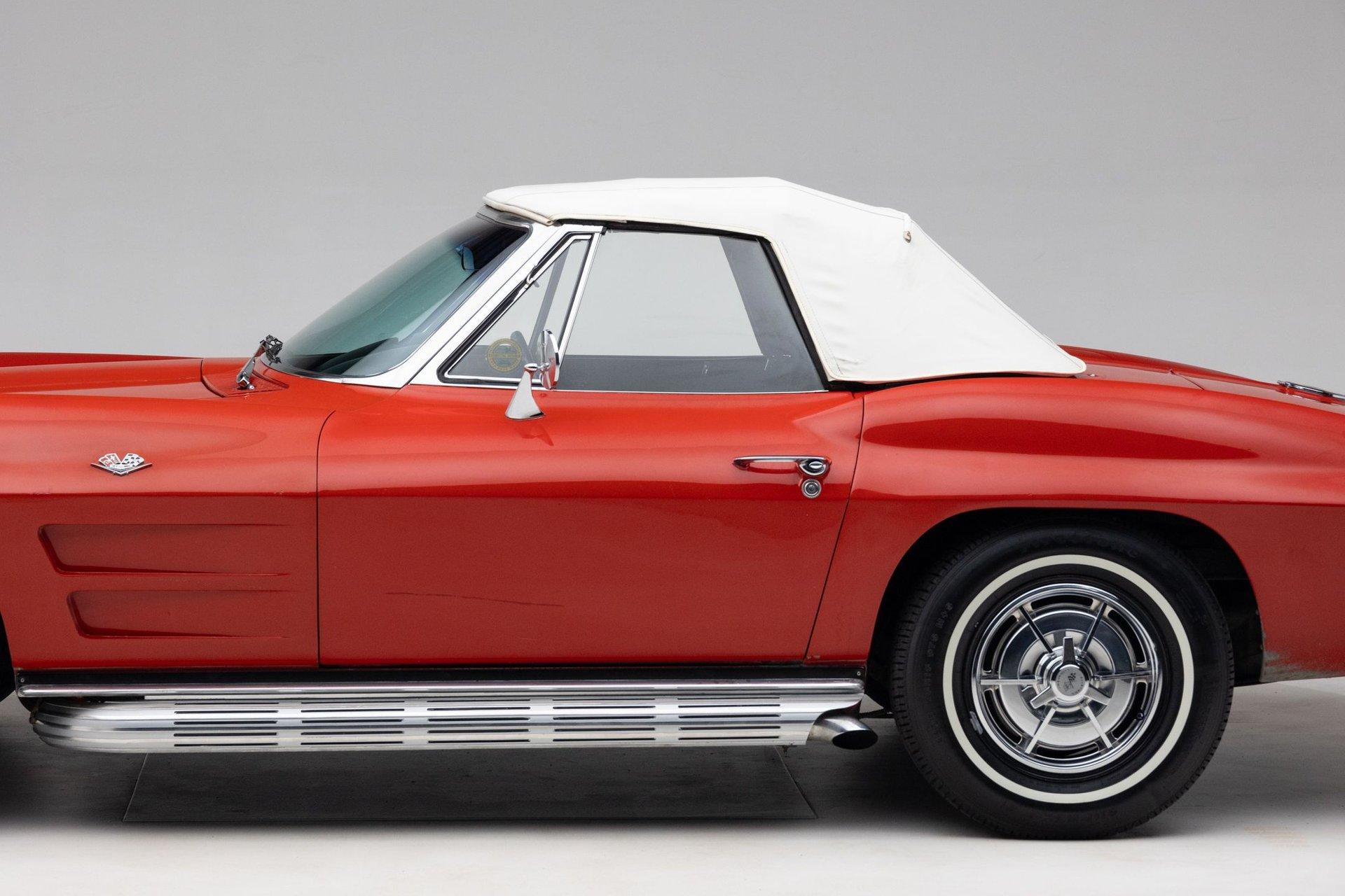 1963 Chevrolet Corvette 12