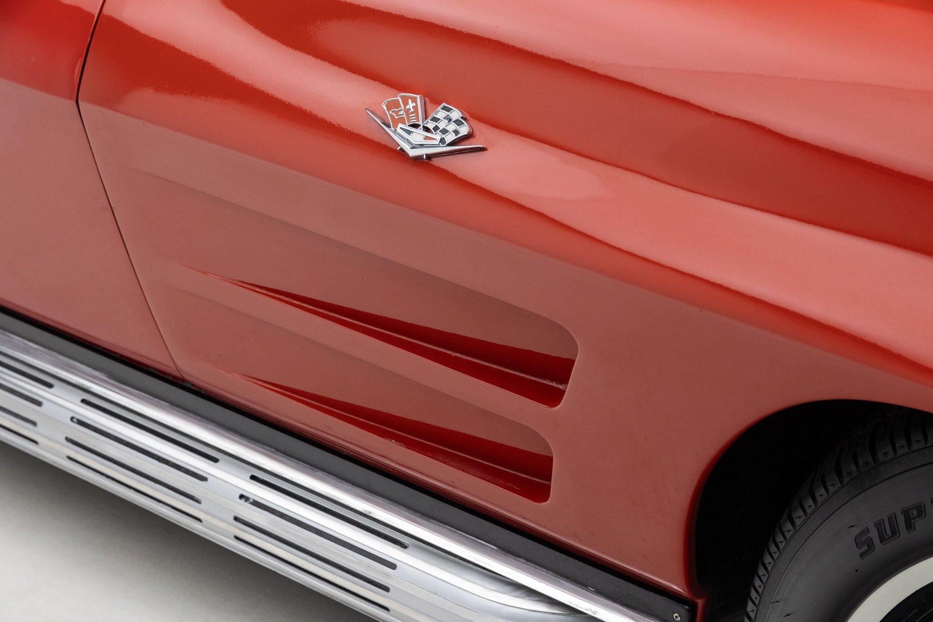1963 Chevrolet Corvette 26