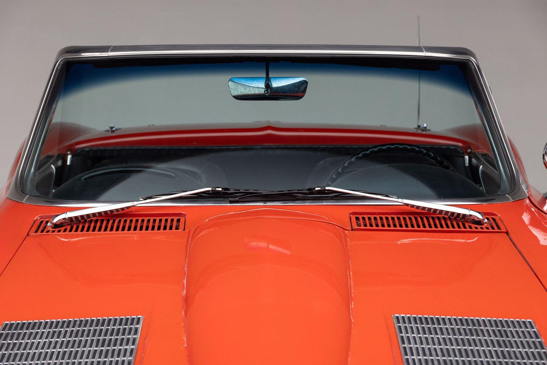 1963 Chevrolet Corvette 31