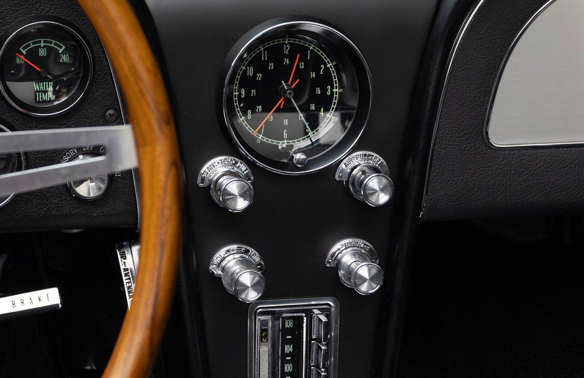 1965 Chevrolet Corvette 116