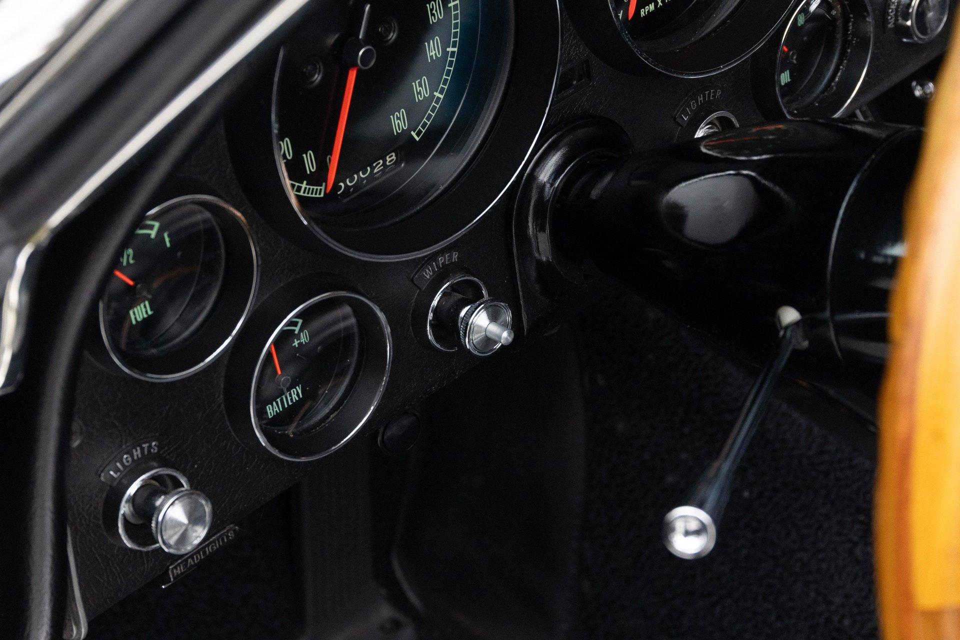1965 Chevrolet Corvette 122