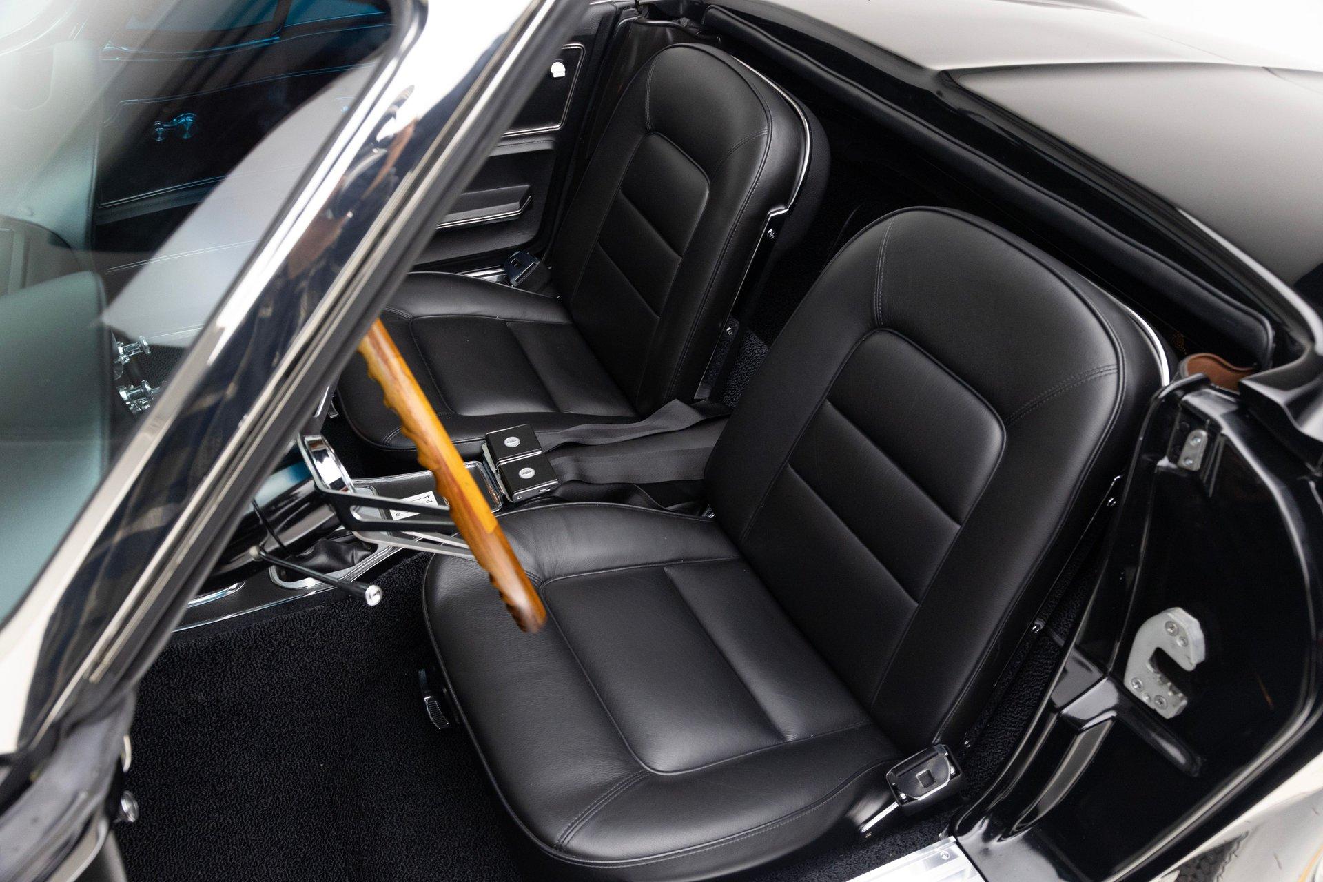 1965 Chevrolet Corvette 125