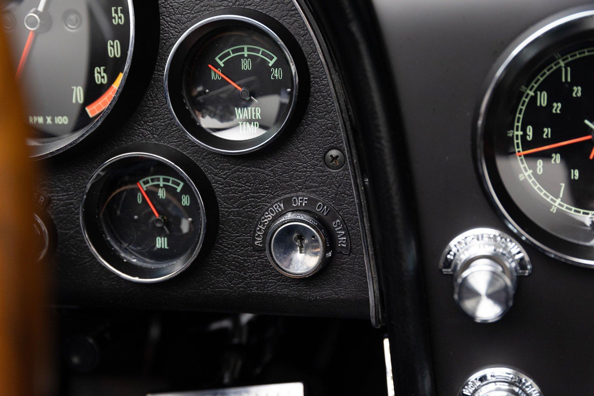 1965 Chevrolet Corvette 135