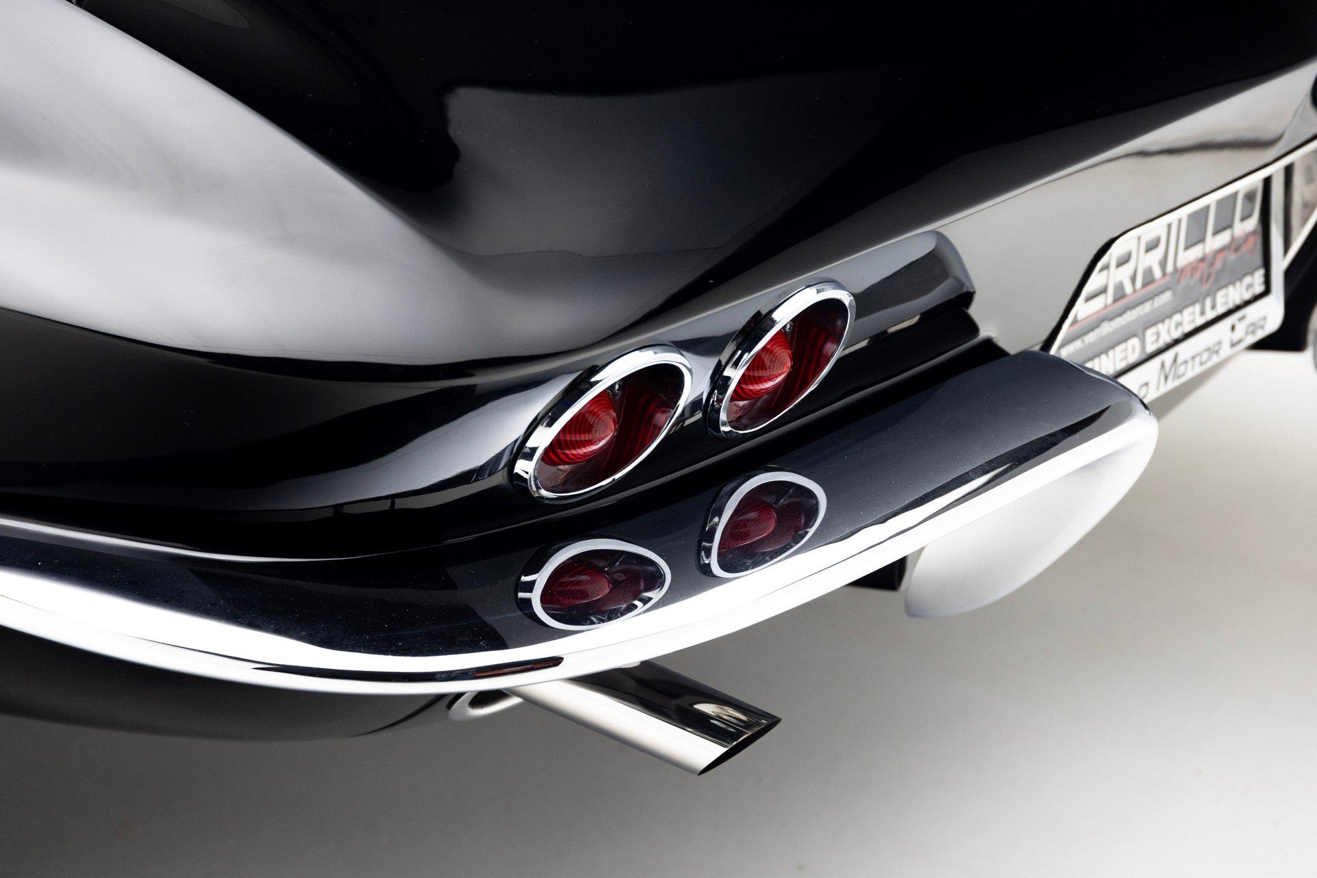 1965 Chevrolet Corvette 24