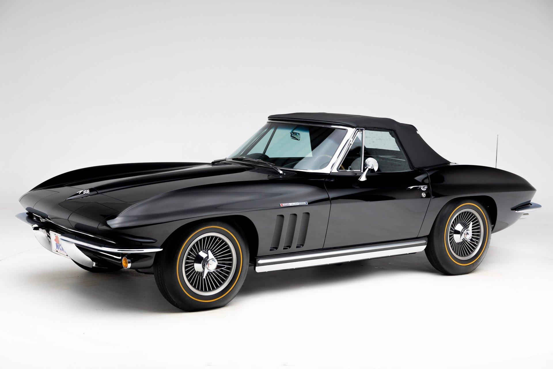 1965 Chevrolet Corvette 33