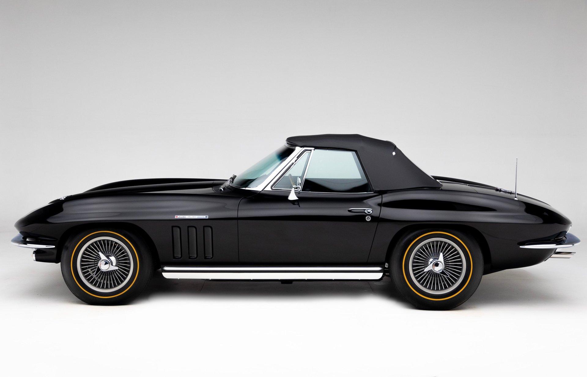 1965 Chevrolet Corvette 38