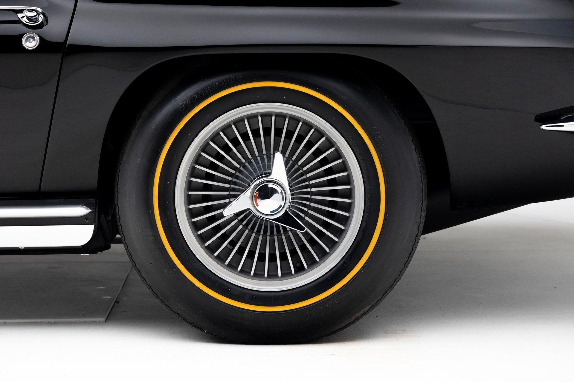 1965 Chevrolet Corvette 39
