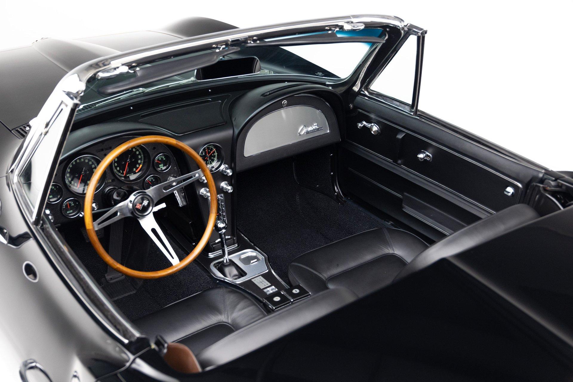 1965 Chevrolet Corvette 3