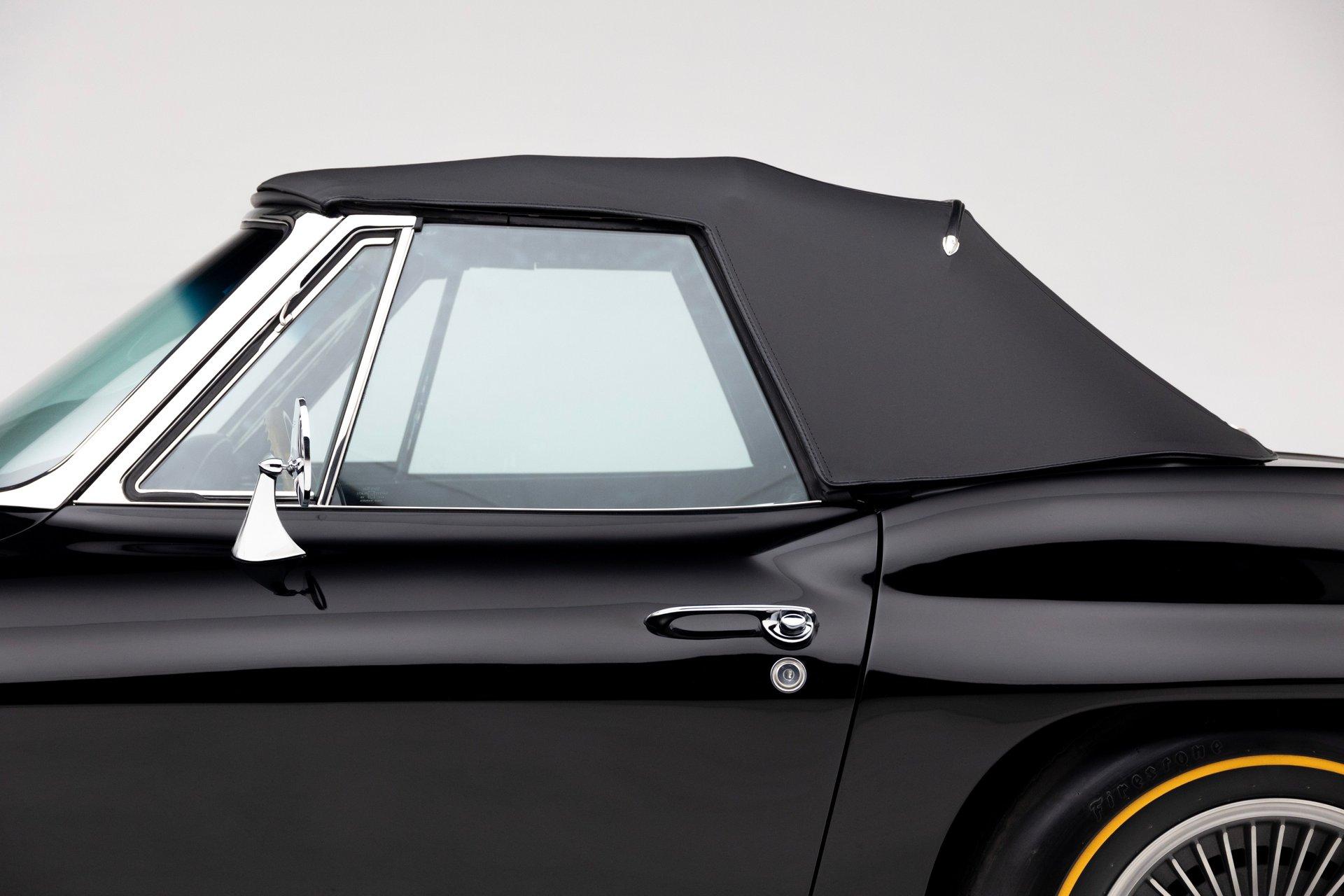1965 Chevrolet Corvette 41