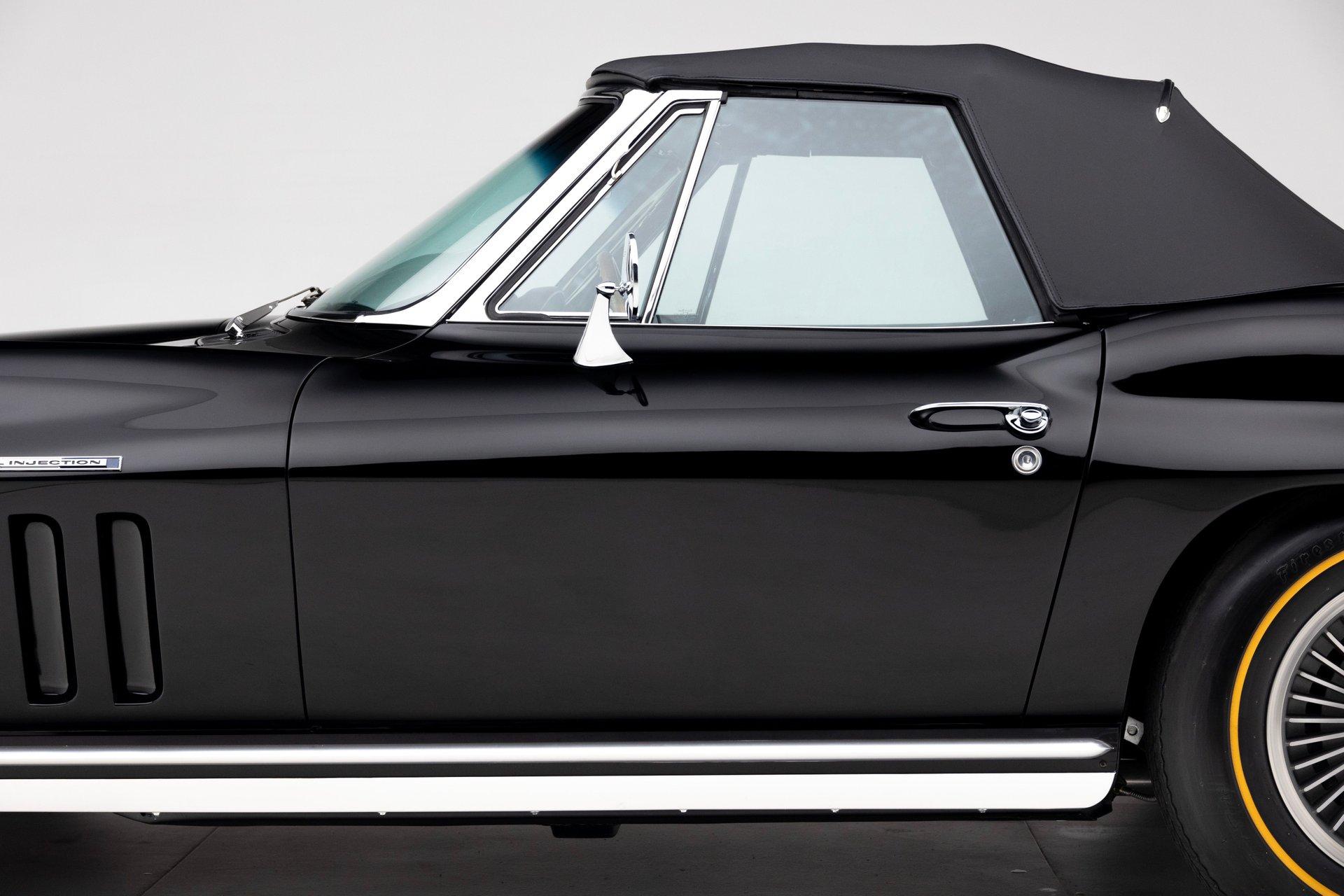 1965 Chevrolet Corvette 42