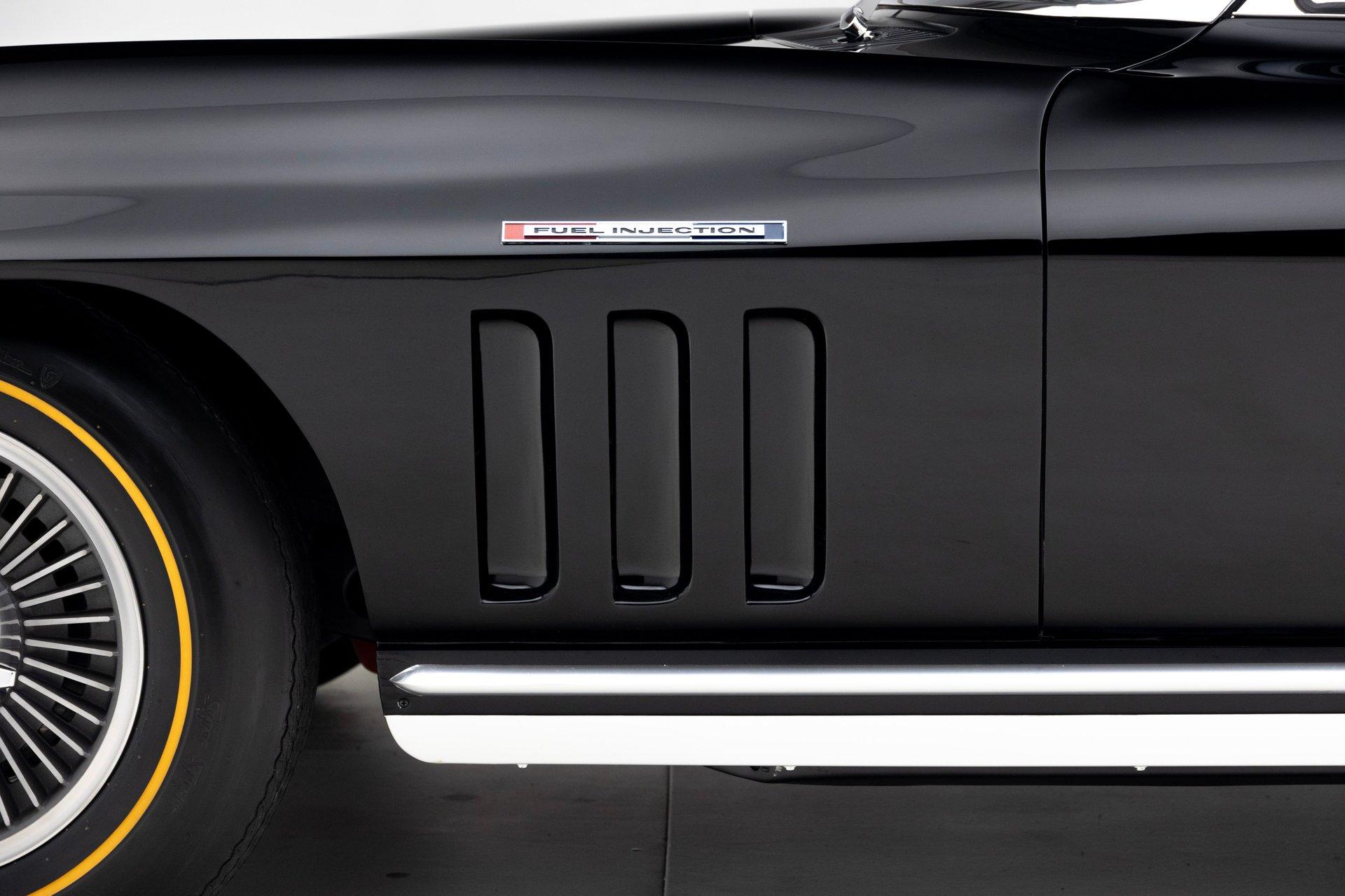 1965 Chevrolet Corvette 43