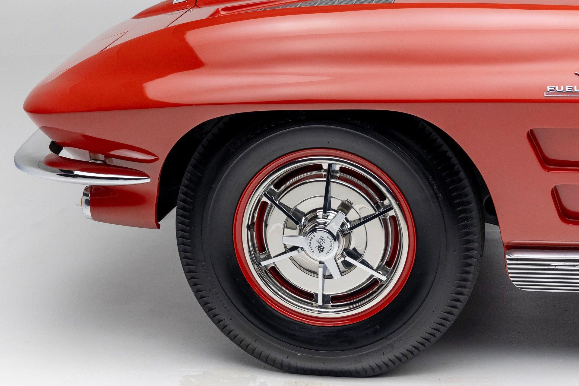 1963 Chevrolet Corvette 24