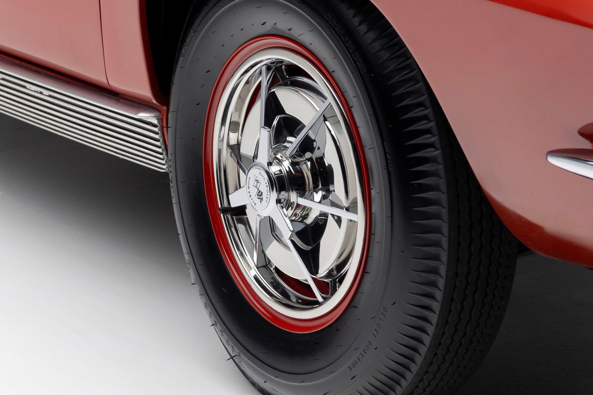 1963 Chevrolet Corvette 27