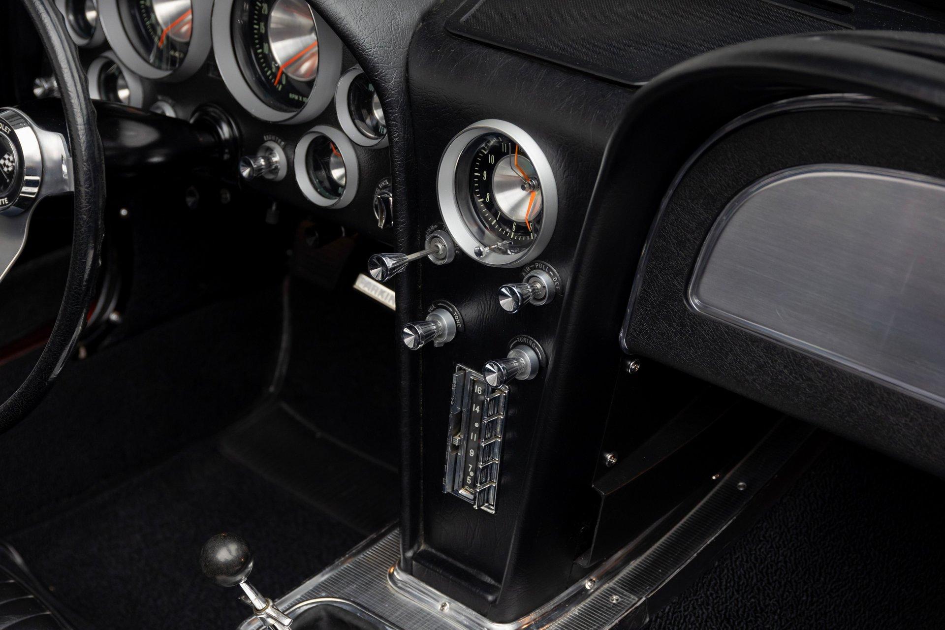 1963 Chevrolet Corvette 75