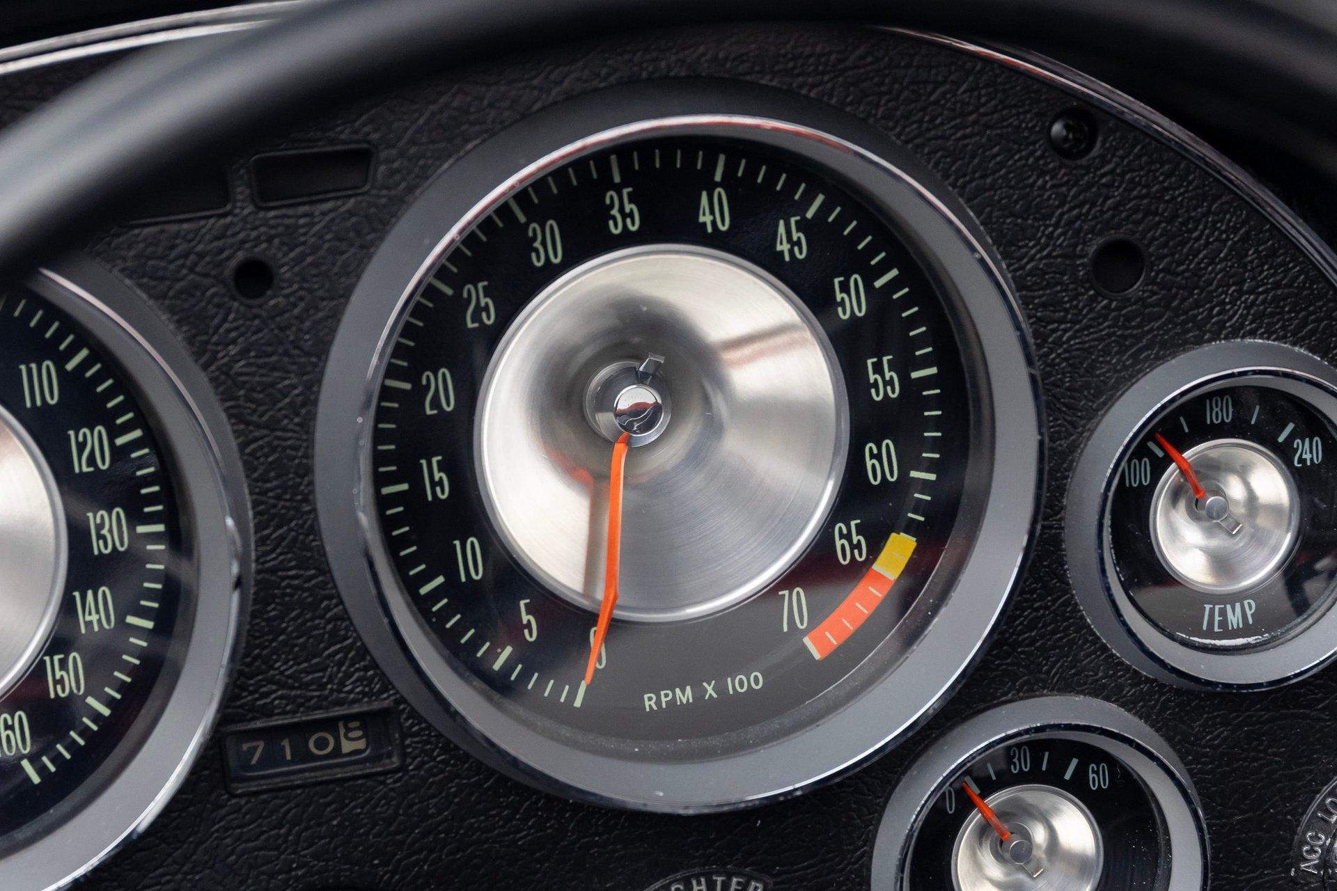 1963 Chevrolet Corvette 89