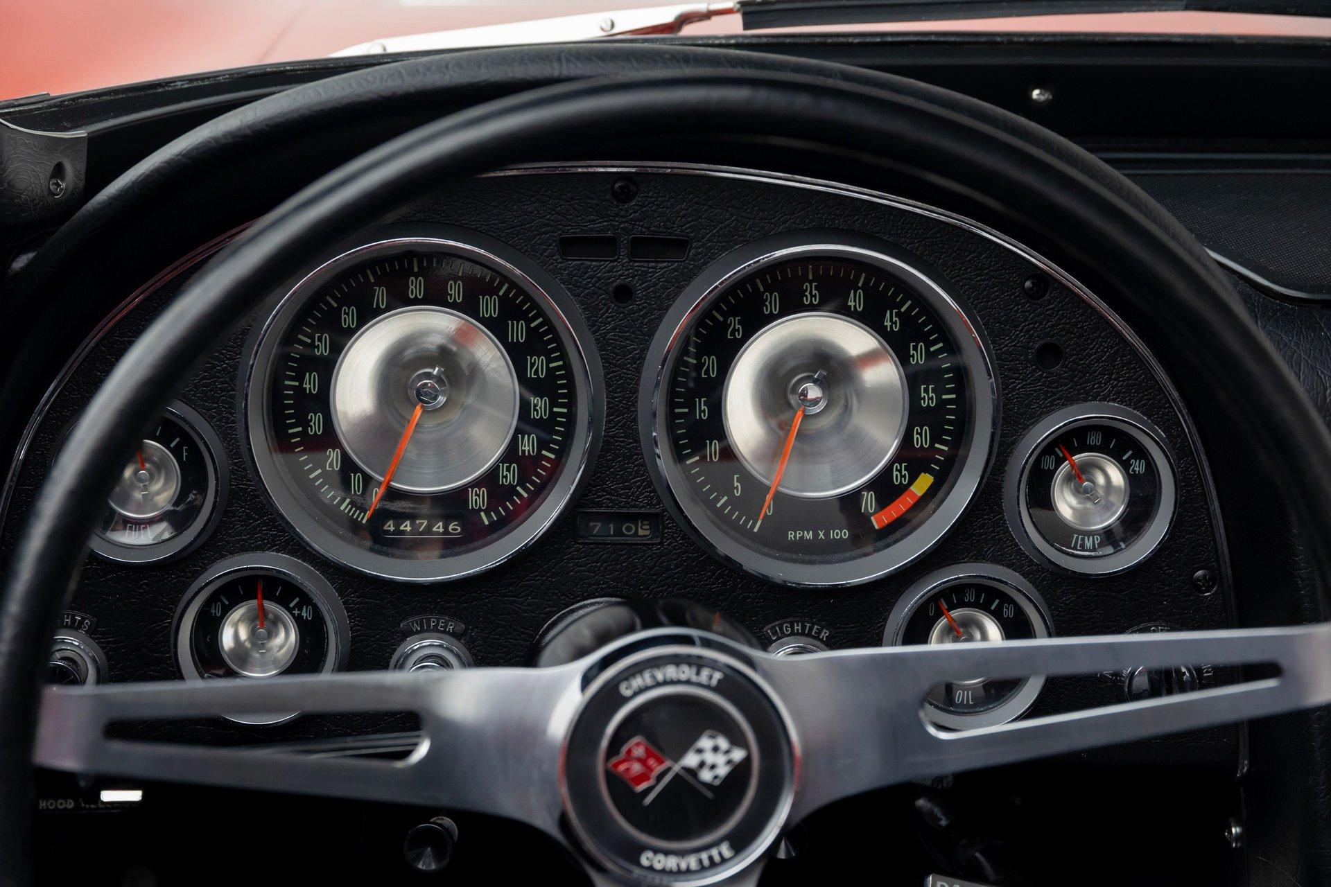 1963 Chevrolet Corvette 9