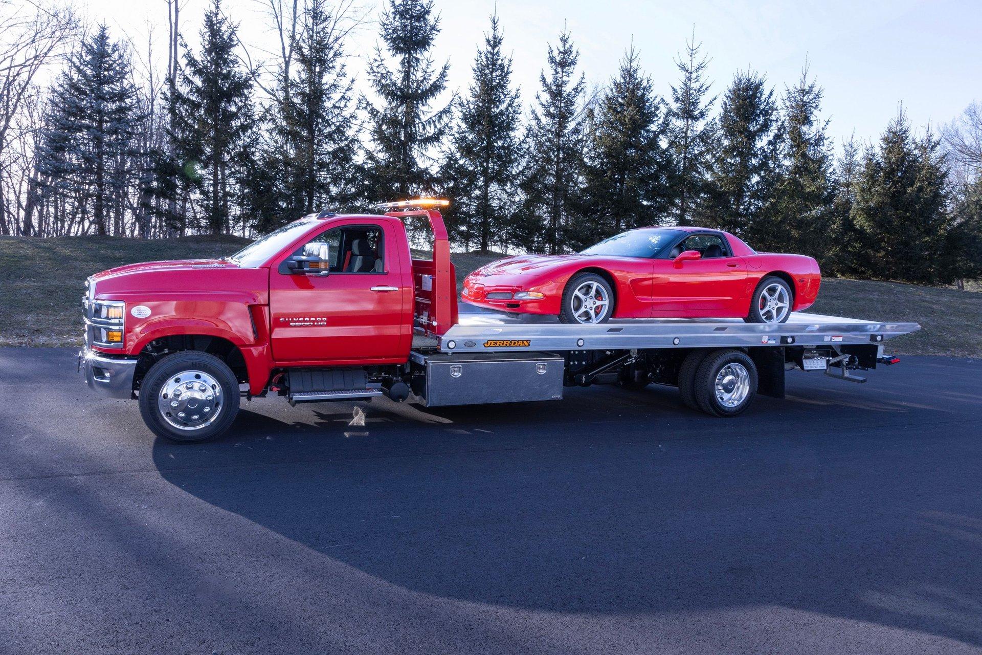 2023 Chevrolet Silverado 6500HD 102